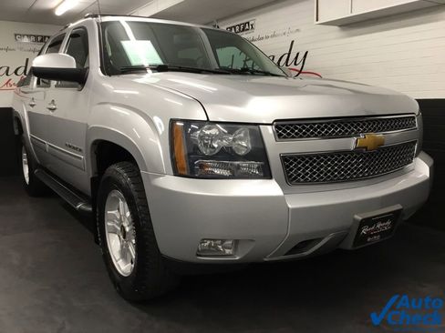 Used 2012 Chevrolet Avalanche LT w/ Suspension Package, Off-Road image 3