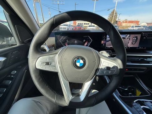 Used 2026 BMW X7 xDrive40i w/ Premium Package AWD/4WD image 31