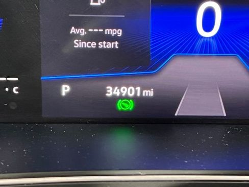 Used 2022 Volkswagen Tiguan SE image 29