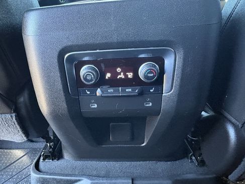 Used 2021 Chevrolet Tahoe High Country image 16