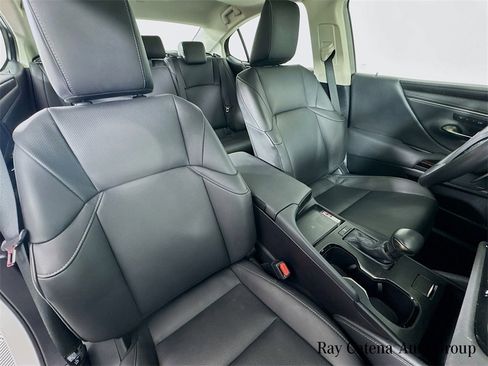 Certified 2024 Lexus ES 350 w/ Premium Package image 31