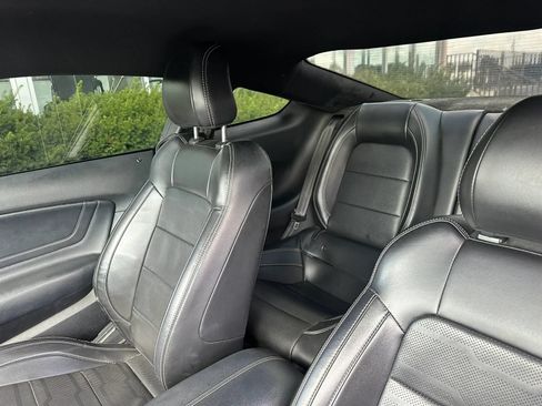 Used 2020 Ford Mustang GT Premium w/ Equipment Group 401A RWD image 11