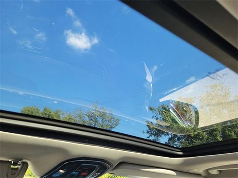 Used 2024 Jeep Wagoneer Series II w/ Premium Group I image 16