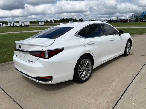 Used 2024 Lexus ES 300h w/ Premium Package FWD image 6