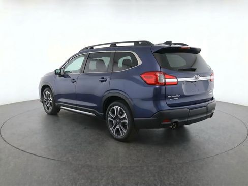 Used 2023 Subaru Ascent Touring AWD/4WD image 3