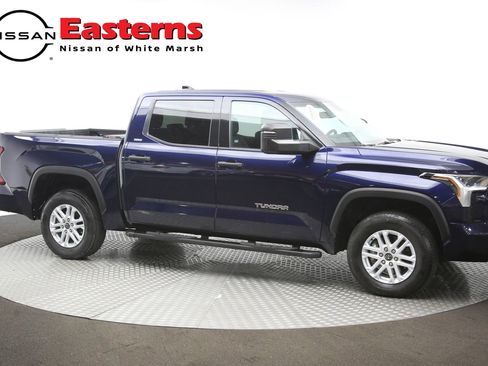 Used 2022 Toyota Tundra SR5 w/ SR5 Convenience Package image 47