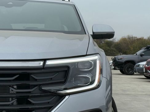 New 2026 Volkswagen Atlas Cross Sport SEL Premium R-Line AWD/4WD image 3
