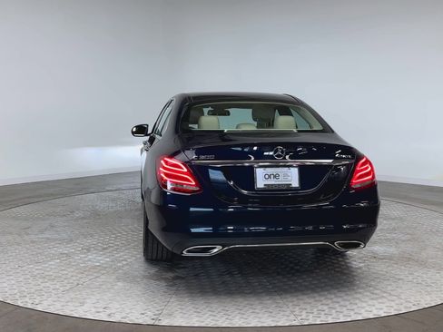Used 2017 Mercedes-Benz C 300 Sedan image 7