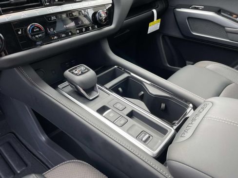 New 2026 Nissan Pathfinder SL FWD image 26