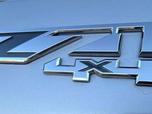 Used 2018 GMC Sierra 1500 SLE image 21