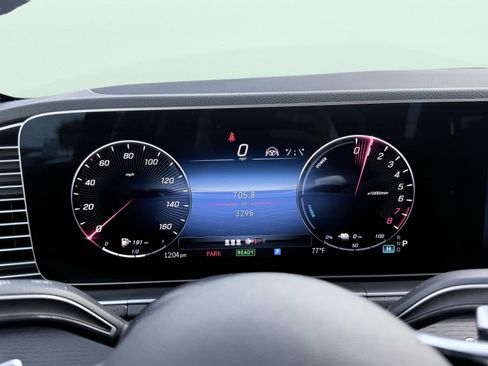 Used 2025 Mercedes-Benz GLE 450e 4MATIC w/ AMG Line Exterior image 52