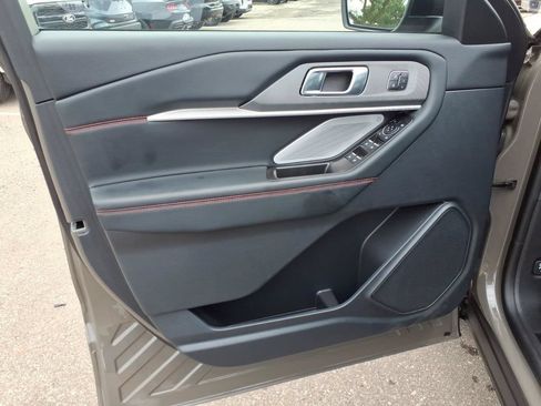 Used 2026 Ford Explorer ST w/ Sun And Sound Package AWD/4WD image 15