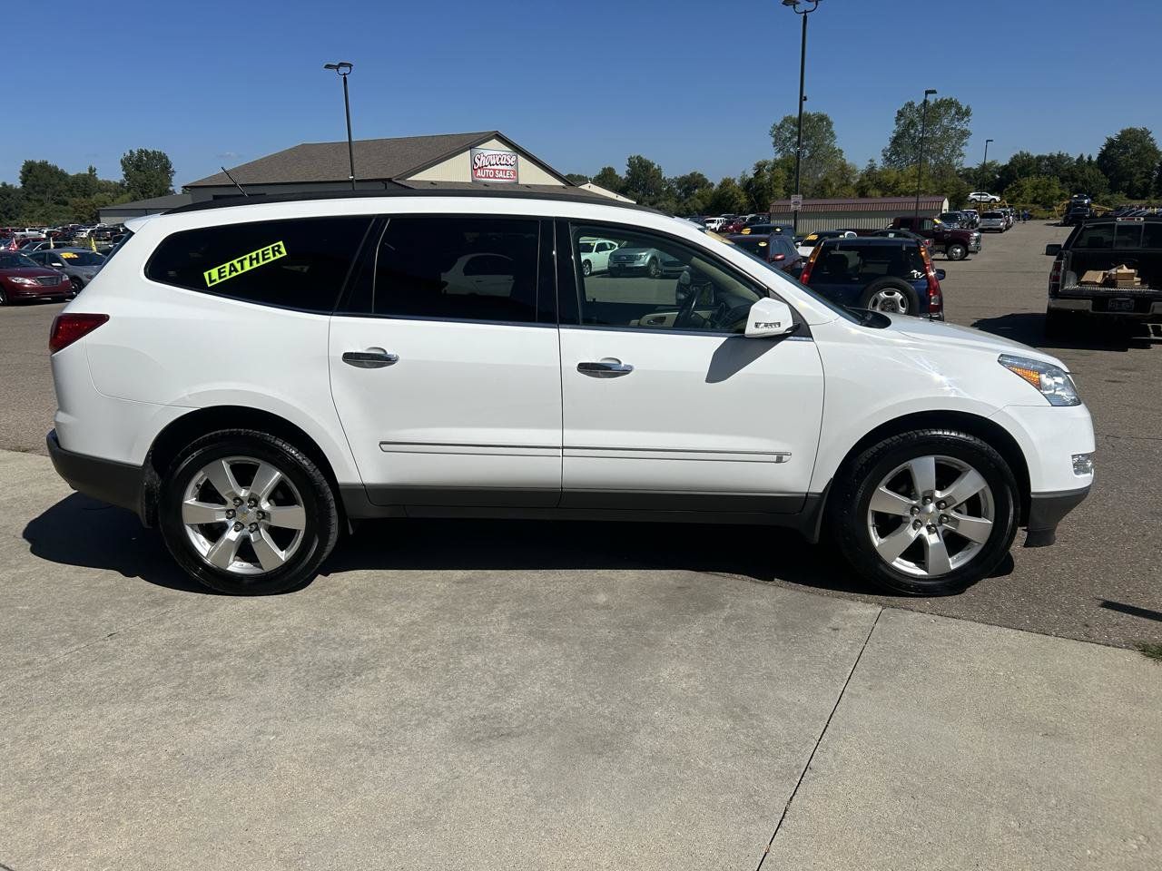Used 2009 Chevrolet Traverse LTZ FWD image 4