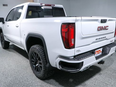 Used 2025 GMC Sierra 1500 AT4 w/ AT4 Preferred Package AWD/4WD image 10