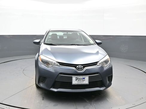 Used 2016 Toyota Corolla LE image 2