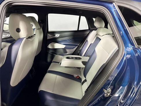 Used 2023 Volkswagen ID.4 Pro S image 21