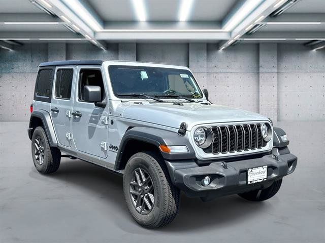 Used 2024 Jeep Wrangler Unlimited Sport AWD/4WD image 3
