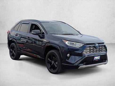 Used 2021 Toyota RAV4 XSE AWD/4WD image 3