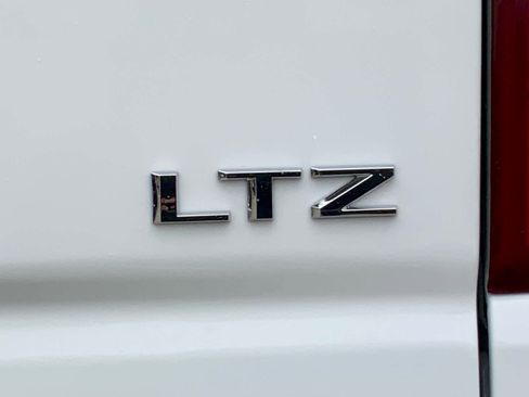 Used 2021 Chevrolet Silverado 1500 LTZ w/ LTZ Premium Package image 22