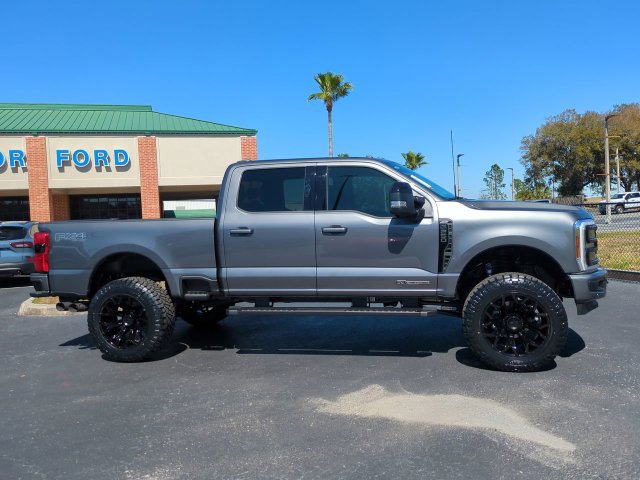 New 2026 Ford F250 Lariat w/ Black Appearance Package AWD/4WD image 4