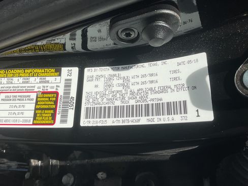 Used 2018 Toyota Tacoma TRD Off-Road AWD/4WD image 17
