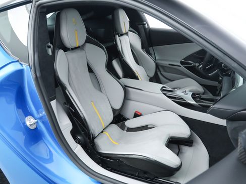 Certified 2025 Ferrari 12Cilindri image 48