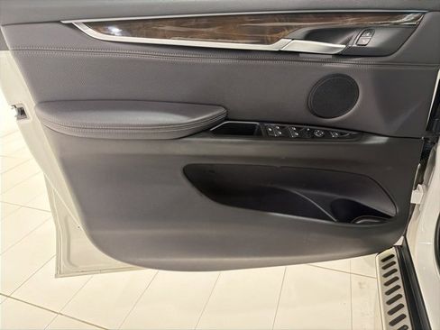 Used 2017 BMW X5 xDrive35d image 10