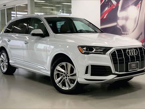 Used 2022 Audi Q7 3.0T Premium w/ Convenience Package image 19