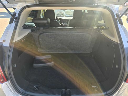 Used 2022 Buick Encore Preferred w/ Safety Package image 17