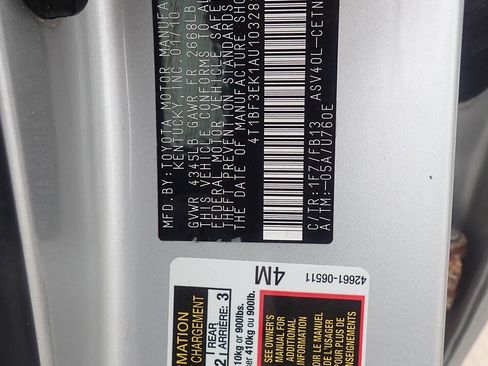 Used 2010 Toyota Camry LE image 8