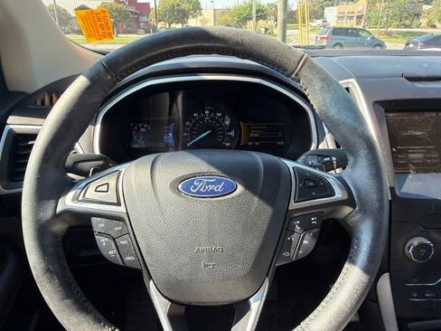 Used 2015 Ford Edge SEL w/ Equipment Group 201A FWD image 12