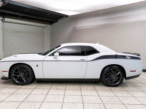 Used 2019 Dodge Challenger R/T Scat Pack image 5