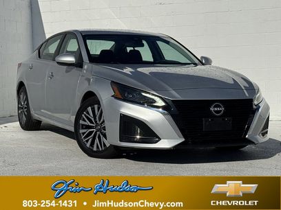 Used 2023 Nissan Altima 2.5 SV