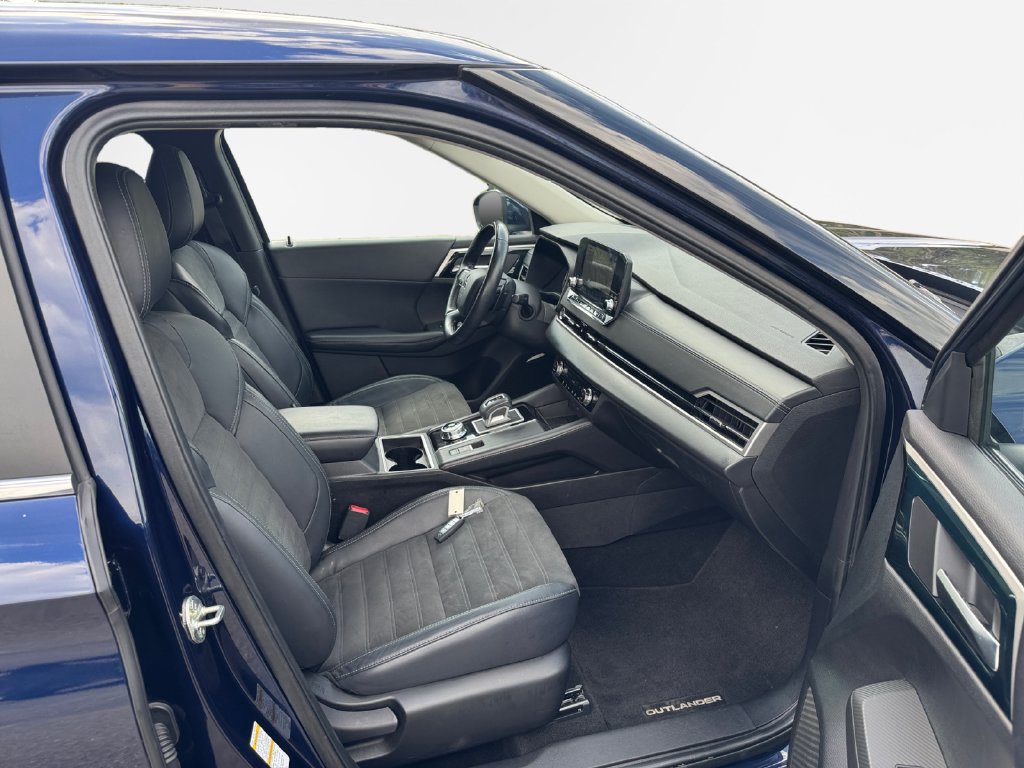 Used 2022 Mitsubishi Outlander SE AWD/4WD image 26