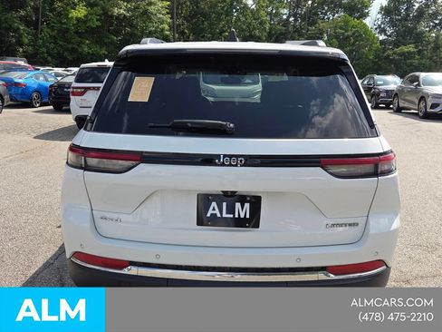 Used 2023 Jeep Grand Cherokee Limited AWD/4WD image 13
