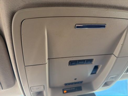 Used 2018 Chevrolet Silverado 1500 High Country image 69