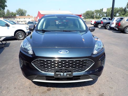 Used 2022 Ford Escape SE w/ Cold Weather Package AWD/4WD image 2