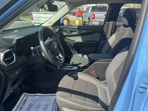 Used 2024 Chevrolet TrailBlazer LT w/ Convenience Package AWD/4WD image 20