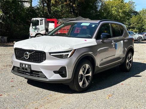 New 2026 Volvo XC40 B5 Plus w/ Protection Package Premier image 5