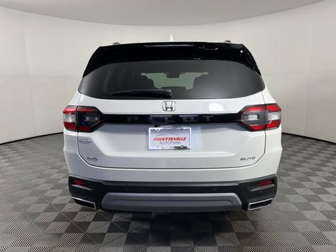Certified 2023 Honda Pilot Elite image 12