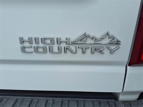 Used 2025 Chevrolet Silverado 3500 High Country w/ High Country Premium Package image 8