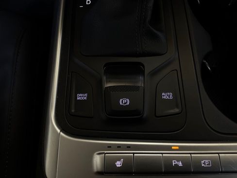 Used 2026 Kia Carnival FWD image 26