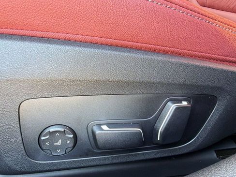 Used 2026 BMW 330i Sedan w/ Premium Package RWD image 14