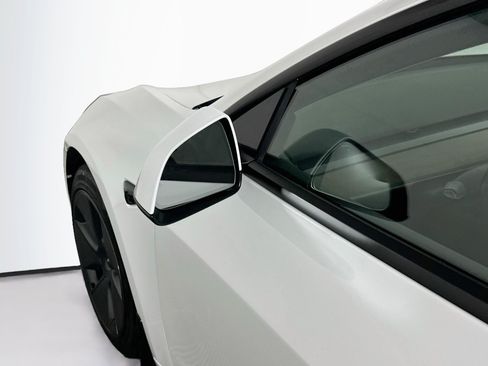 Used 2023 Tesla Model 3 Standard Range RWD image 16