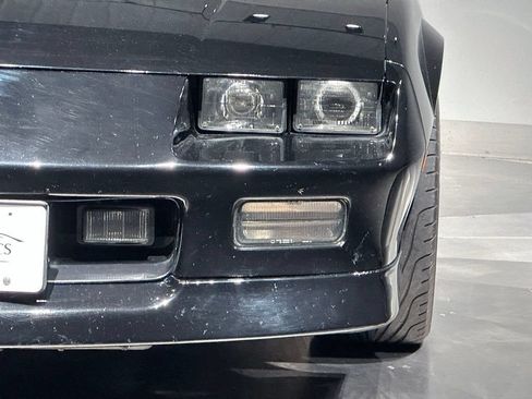 Used 1988 Chevrolet Camaro LT RWD image 4
