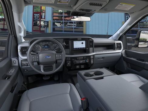 New 2026 Ford F250 XL w/ XL Chrome Package image 9