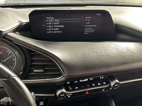 Used 2024 MAZDA MAZDA3 s image 17