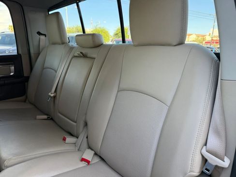 Used 2017 RAM 1500 Laramie AWD/4WD image 43
