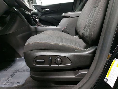 Used 2023 Chevrolet Equinox LT w/ Driver Convenience Package image 30