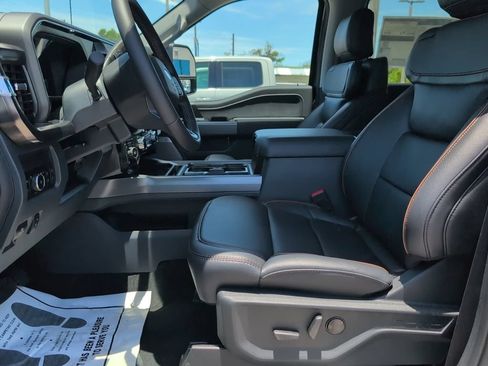 New 2026 Ford F250 Lariat w/ Black Appearance Package AWD/4WD image 10